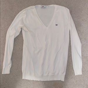 White Vineyard Vines Cotton V-Neck size Medium